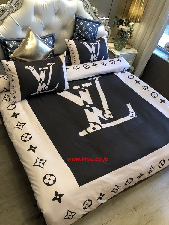 Louis Vuitton | Premium Luxury Brand Bedding Set TD132