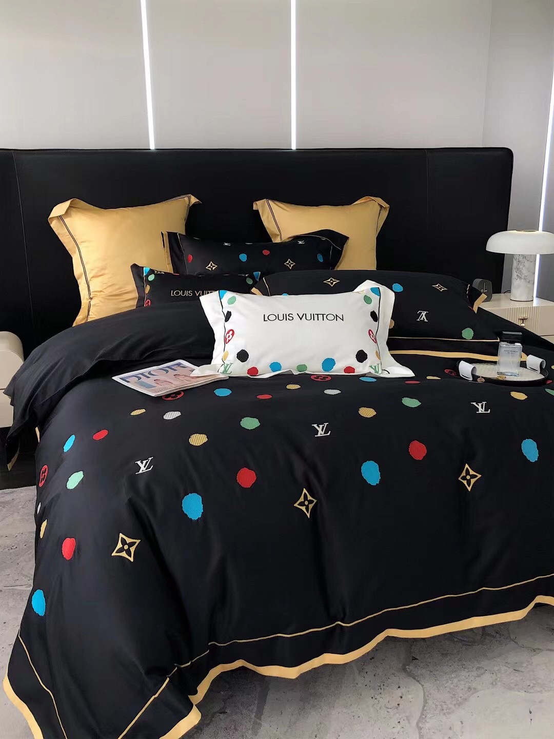 Louis Vuitton | Premium Luxury Brand Bedding Set TD141