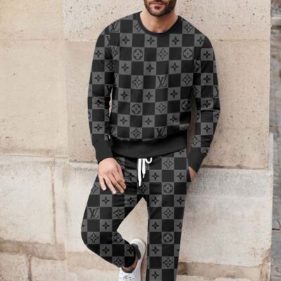 Louis Vuitton | Limited Edition 2025 Luxury Sweater and Pants Set TD92